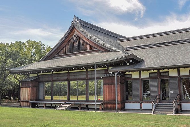 A Tour to Explore the Symbol of Osaka: Osaka Castle - Ote-mon Gate: A Main Gate Moment in 10 Minutes