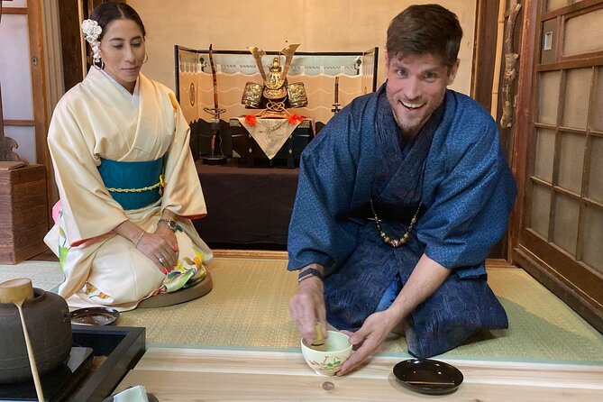 A Unique Antique Kimono and Tea ceremony Experience in English - Getting dressed correctly, and why it changes the whole ceremony
