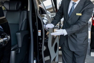 Airport Shuttle Arrival Transfer : from Haneda Airport to Tokyo City