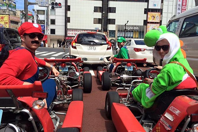 Akihabara: Go-Kart Experience with Local Guide in Tokyo - Night vs Day: Why Dusk Can Be the Sweet Spot