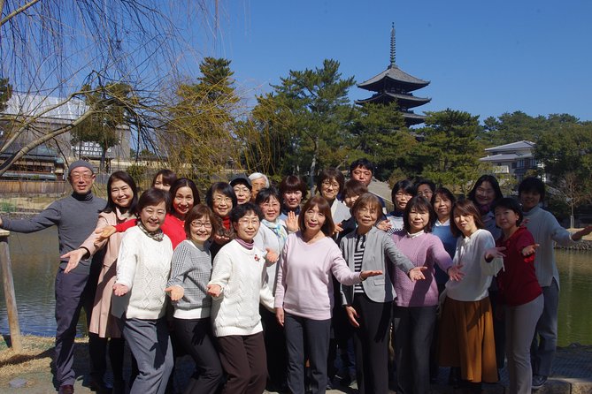 All must-sees in 3 hours - Nara Park Classic Tour! From JR Nara! - Nara Park highlights: seeing more by letting the guide choose the route