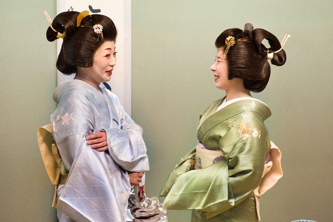 Authentic Geisha Performance with Dinner in Tokyo - Booking Size, Number of Geisha, and Why Your Date Can Change