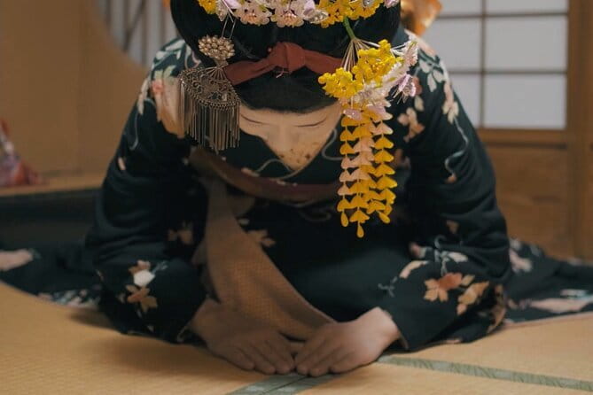 Authentic Kyoto Gion Geisha/Maiko Cultural Experience - Should you book the Gion maiko or geiko teahouse experience?