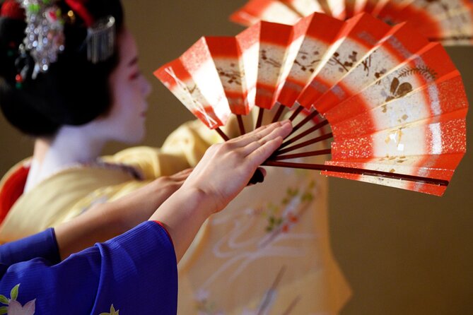 Authentic Maiko Experience&Kyoto Dinner (Free drink) at Noh Stage - Arriving Before 6:00, and What to Do with That Extra Time