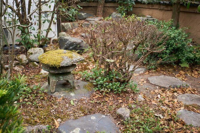 Authentic Ninja Weapon Forging Experience in Kyoto - Taking your weapon home: boxes, bags, and checked-bag reality