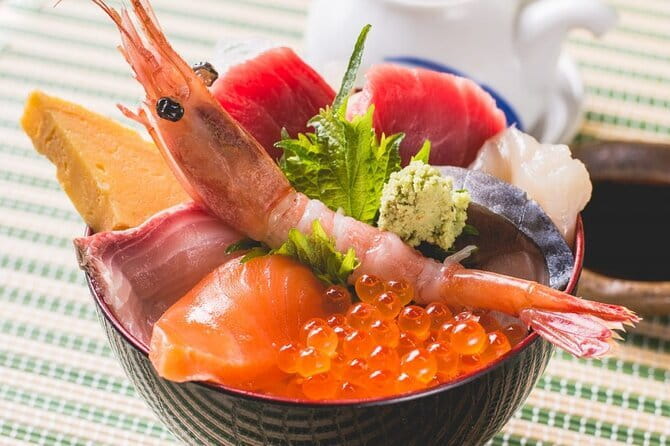 Authentic Sapporo: Nijo Market Seafood Lunch & Local History Tour - Quick highlights you can count on