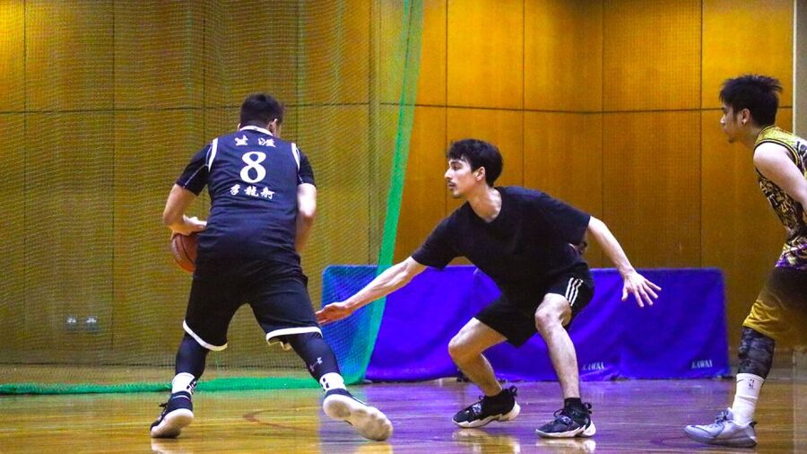 Basketball in Osaka with local players! - Getting There: Meeting Point Coordinates and Osaka Gym Reality
