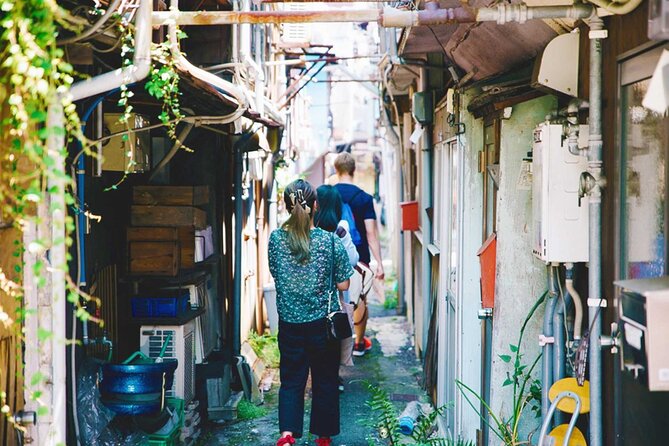 Become a local! A Walking Tour of Arts, Crafts & Onsen Culture - Space Beppu: a century-old house, art gallery, and history room