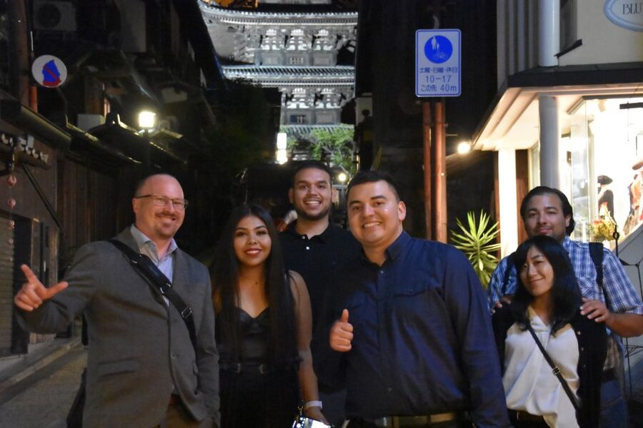 Best of Kyoto: Gion, Geisha, Pagodas & Cobblestones - Ninenzaka cobblestones and the lantern lane feel (20 minutes)