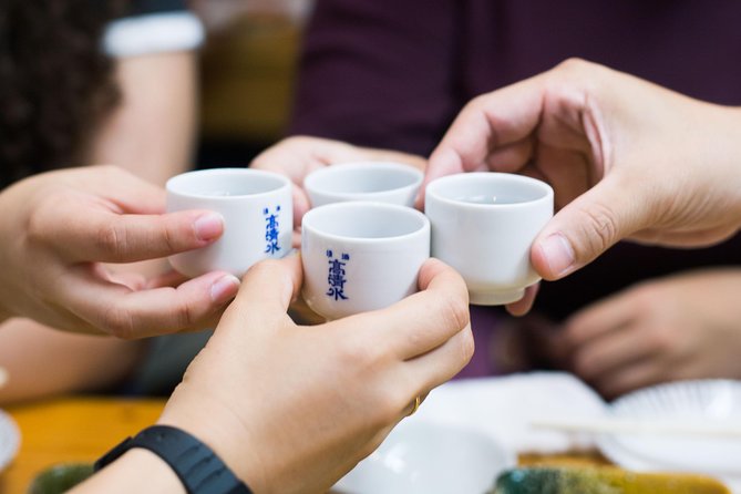 Best of Shinjuku: Izakaya Food Tour (4 Stops, 14+ Tastings) - Who should book this izakaya night