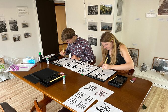 Calligraphy Class for Beginners in a Century-old Japanese House - Your hour of practice: materials, group setup, and taking your art home