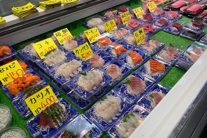 Classic Tsukiji Food Tour - Small group, big difference: why max 10 helps your morning