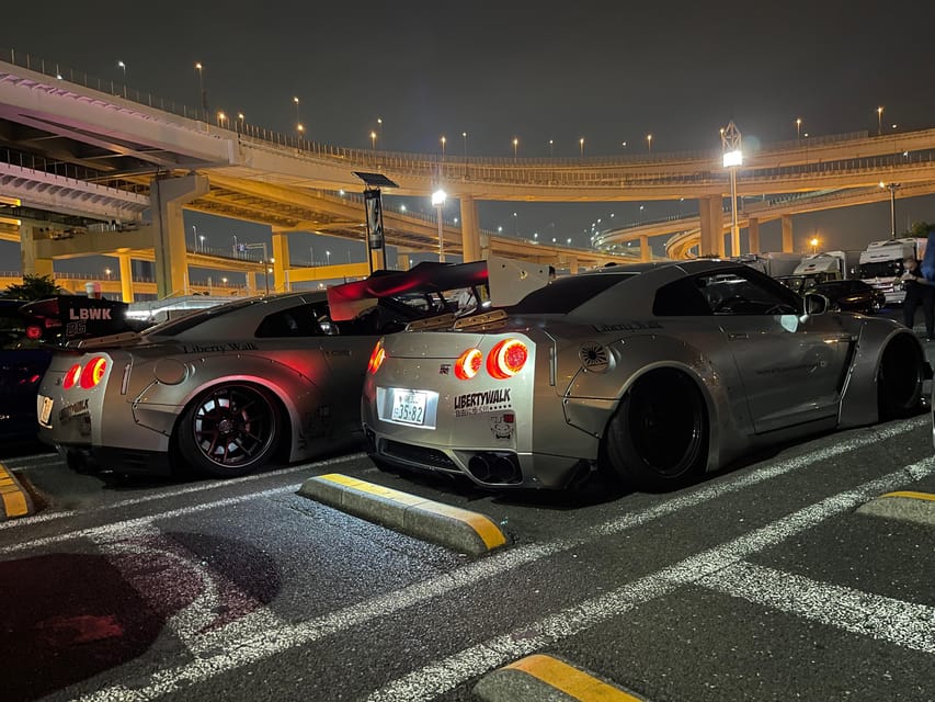 Daikoku Parking : going by this mini JDM - one customer only - Meet Toshiro, then get settled in a tiny-seat machine