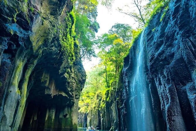 Day Tour to Miyazaki Takachiho Gorge & Shrine depart from Fukuoka - Why this tour works so well when you base yourself in Fukuoka