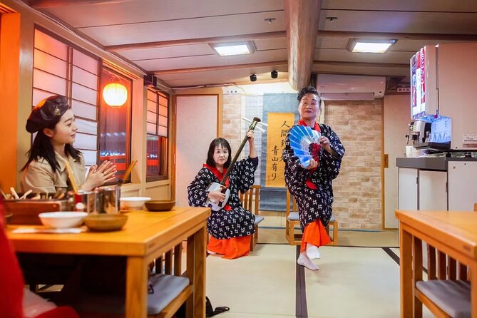 Dinner Cruise with Show, Beef Sukiyaki, Drink, Tokyo Tower Option - Seating, Shoes, and Comfort Tips for a Better Evening