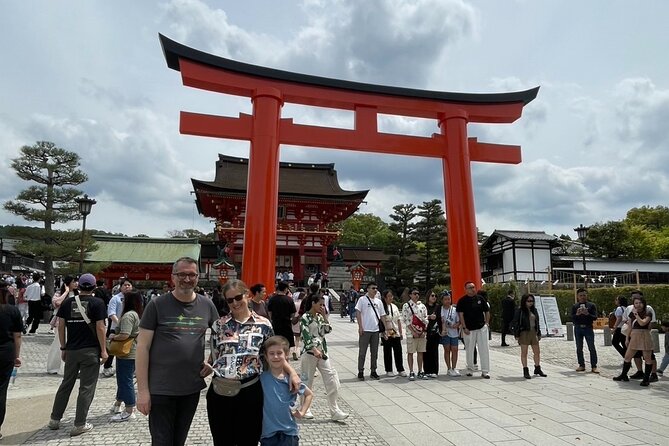 Discover Kyoto by Bike Full Day Tour - Nishi Honganji’s courtyard scale