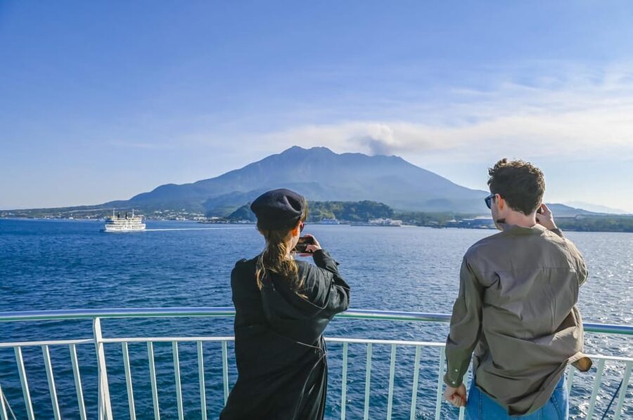 Discover the Wonder of Sakurajima Half Day Tour in Kagoshima - Tsukiyomi Jinja: a calm pause on an active island
