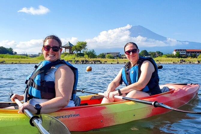 Early Morning Kayaking With Views of Mt Fuji at Lake Kawaguchiko - Why this 7:00 am Fuji viewpoint feels worth the early wake-up