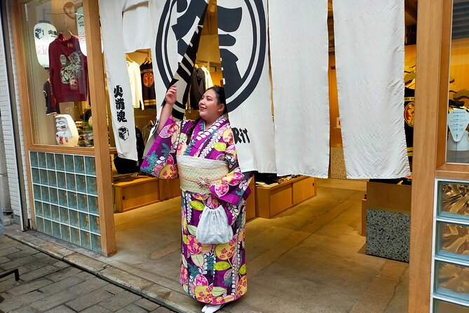 Enjoy plus size Kimono - Asakusa station start: changing clothes and feeling like it is your photo shoot