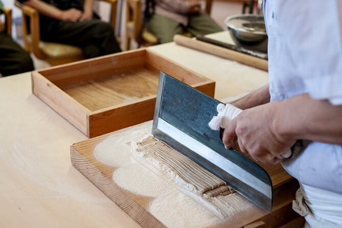 Experience Big soba knife Soba Making Class in Tokyo Kappabashi - Key Things That Make This Class Worth Your Time
