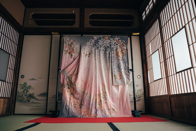 Experience Japanese calligraphy & tea ceremony at a traditional house in Nagoya - Price and Value in Nagoya: Is 179.63 Per Person Worth It?