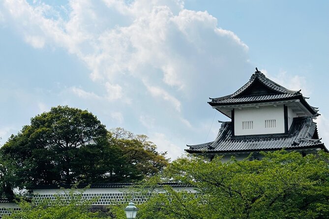 Explore Kanazawa Half Day Private Tour with Local Guide - Kanazawa Castle Park: 40 minutes that still lands the samurai story