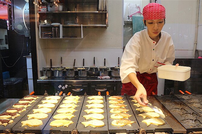 Flavours of Tokyo: A Journey Through Time - Small Group Food Tour - Tokyo Station and Marunouchi stops: commute comfort, sweets, and iconic buildings