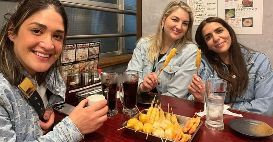 Food crawl: Discover Osaka’s soul with every step! - Gyoza, Sushi, and Deep-Fried Skewers in Local Shops