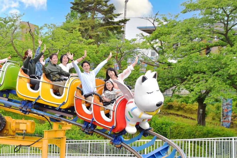 (For overseas) Tokyo: Amusement Park YOMIURILAND Ticket - Seasonal Magic: Cherry Blossoms in Spring and Jewellumination in Winter