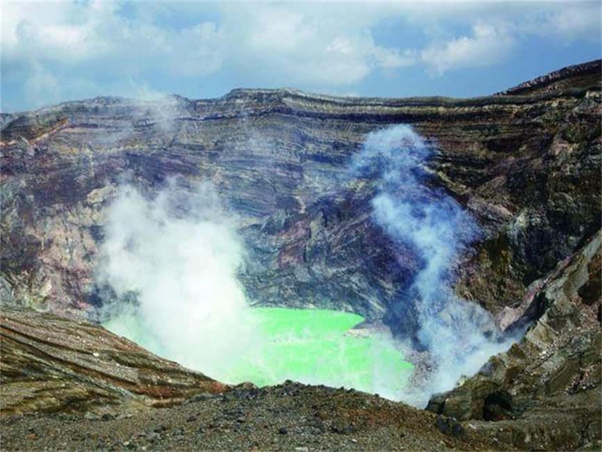 From Fukuoka: Mount Aso, Kurokawa Onsen, and Shrine Tour - Mount Aso and Nakadake crater: the main event, with safety first