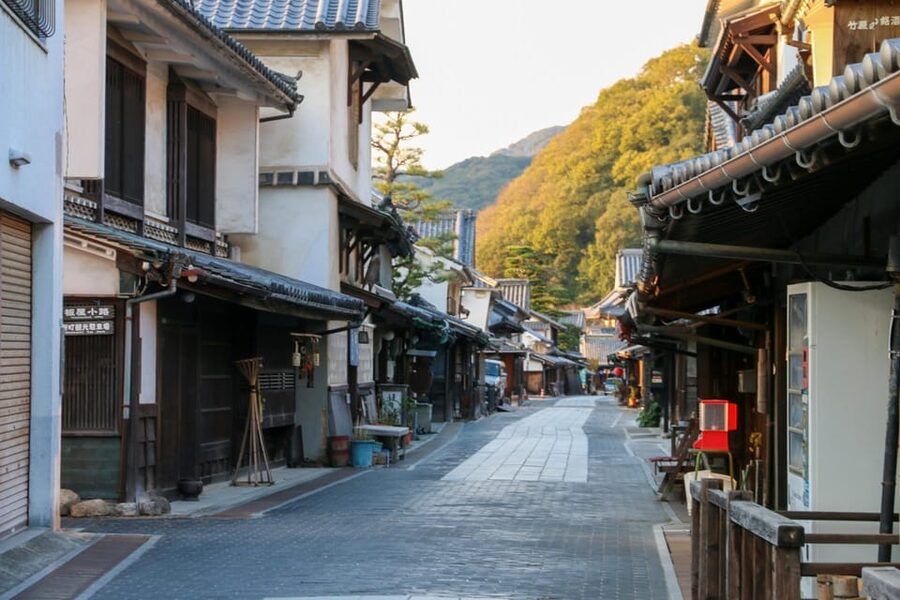 From Hiroshima: Rabbit Island and Takehara Town Tour - Saihoji, the Matsusaka Residence, and the Jizō Stop That People Actually Talk About