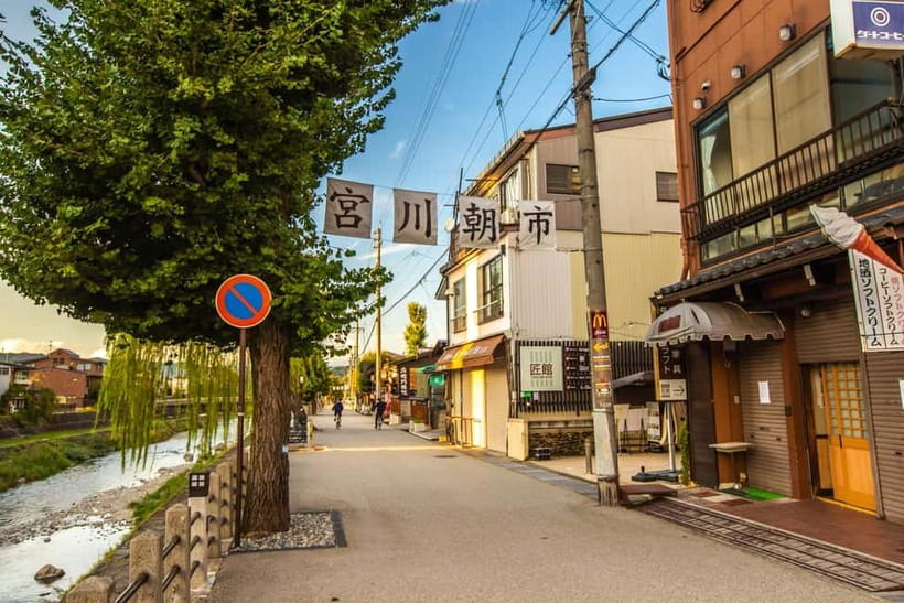 From Nagoya: Hida Takayama & Shirakawa-go Tour w/Opt. Lunch - Getting From Nagoya: The Bus Ride You Can Actually Tolerate