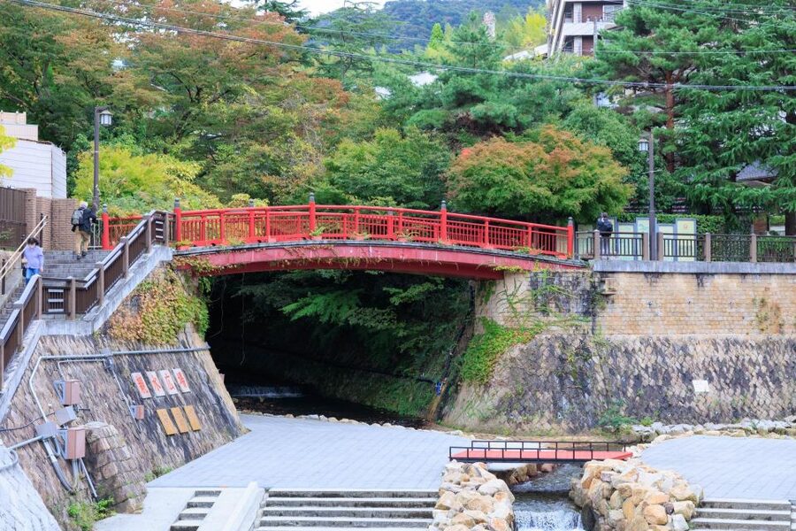 From Osaka: Himeji Castle, Arima Onsen & Mt. Rokko Day Tour - Arima Onsen on narrow slopes, plus snack time you should not skip