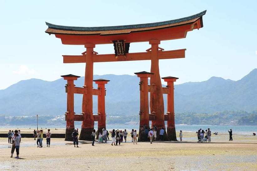 From Osaka: Hiroshima and Miyajima Day Trip by Bullet Train - Miyajima free time: deer, streets, temples, and snacks