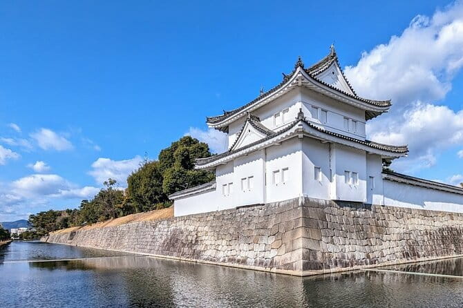 From Osaka or Kyoto: Full Day Sightseeing Tour of Kyoto - Stop 1: Kinkaku-ji Golden Pavilion, and why the time block matters
