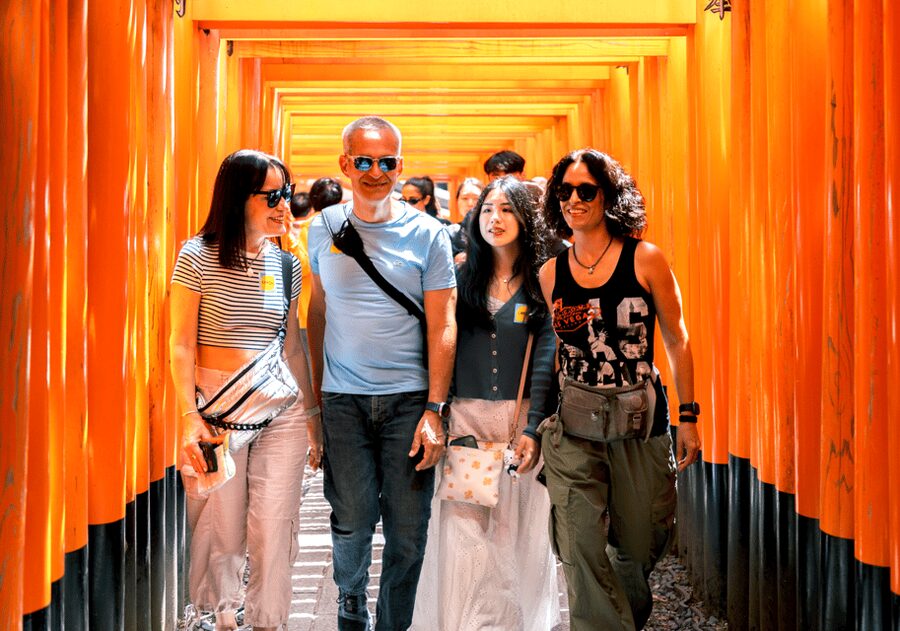 From Osaka: Sagano Train Ride and Kyoto Guided Day Tour - Guides and pacing: why “organized” feels different on busy Kyoto days