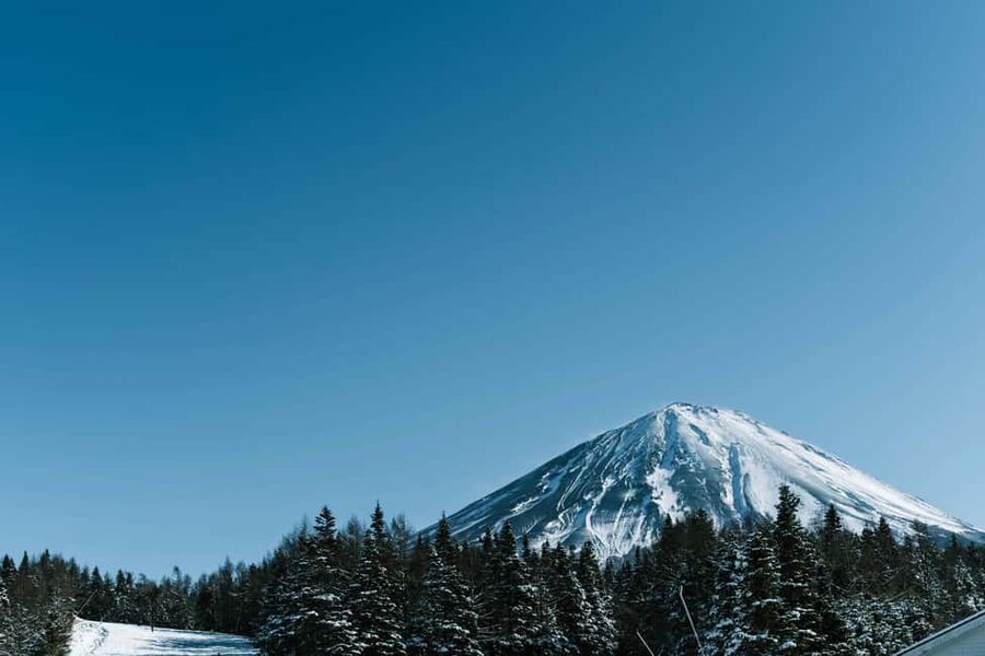 From Tokyo: Fujiyama Snow Resort Yeti Winter Ski Day Tour - What five hours at Fujiyama Snow Resort Yeti feels like