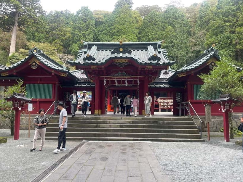 From Tokyo: Mount Fuji Private Day Tour With English Guide - Hakone Ropeway and Owakudani: A Volcanic View Upgrade