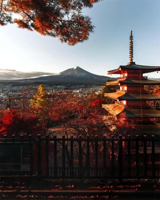 From Tokyo: Mt Fuji, Arakurayama and Kawaguchi Lake Day Trip - Fujiyoshida Photo Stretch at the Hikawa Clock Shop