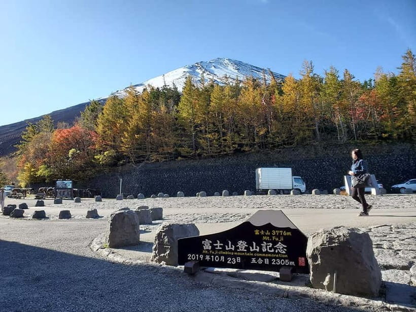 From Tokyo: Mt.Fuji, Lake Kawaguchi, Oshino Hakkai Day Tour - Oishi Park and Lake Kawaguchiko: the tea stop you will actually remember