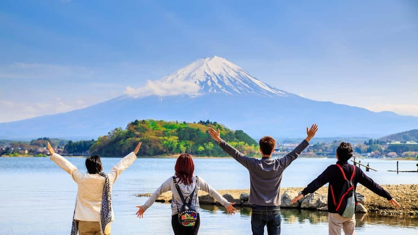 From Tokyo: Must-Visit Mount Fuji Highlight Full-Day Tour - Oshino Hakkai and Lake Yamanaka, the calmer Fuji side