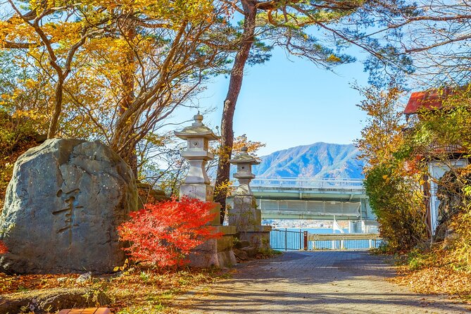 From Tokyo: Private Day Trip to Mount Fuji & Fuji Five lakes - Stop 2: Oshino Hakkai’s eight ponds, where Fuji shows up in water