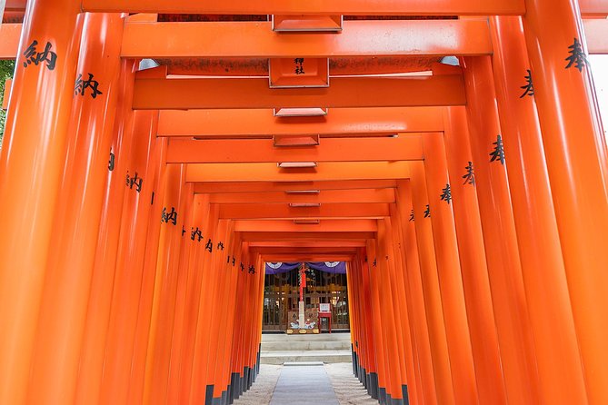 Fukuoka Private Tour: Heart and Tradition of Hakata - Kawabatadori Shopping Street and Canal City breaks