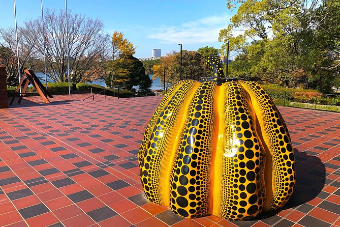 Fukuoka Private Tour: Heart and Tradition of Hakata - Ohori Park: a former castle moat for a calm reset