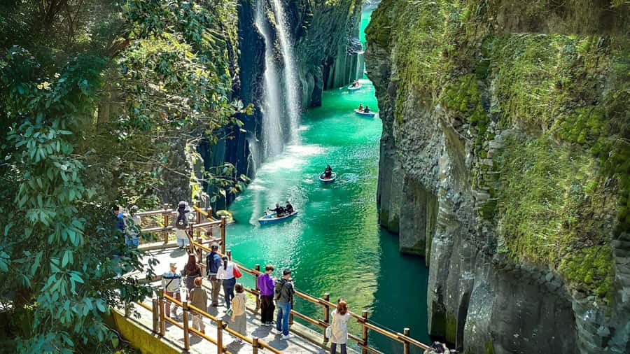 Fukuoka: Takachiho Gorge & Scenic Railway One Day Tour - Takachiho Gorge: Manai Waterfall, Many Steps, and Optional 4km Boat Views