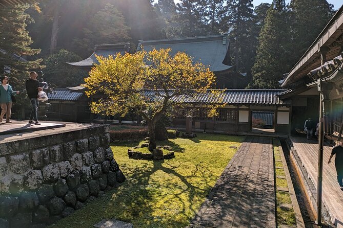 Full Day Tour Eiheiji Buddhist Temple and Fukui City Castle Town - Daihonzan Eihei-ji: Zen Temple Time That Feels Longer Than 4 Hours