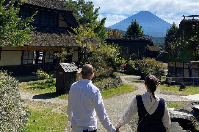 Full Day Tour to Mount Fuji in Spanish - Stop 4: Saiko Lake Beside Aokigahara’s Edge