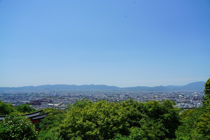 Fushimi Inari Hidden Hiking Tour (Private Option Available) - Reaching the iconic gates from a calmer direction