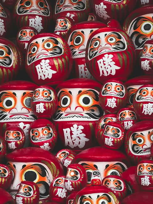 Get to know Minoo from Osaka. Katsuoji Temple, Ryuanji Waterfall and Ryuanji Temple - Minoo Falls, the forest trail, and momiji tempura on the way