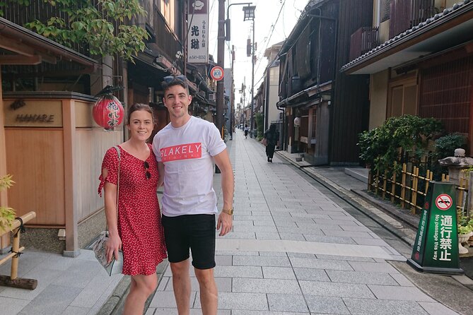 Gion and Fushimi Inari Shrine Kyoto Highlights with Government-Licensed Guide - Yasaka Shrine and Tatsumi Daimyojin: two short stops with long meaning
